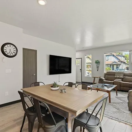 Brand New 3Bd 2 5Bth Triplex Unit Near Downtown Apartment Spokane Exterior photo