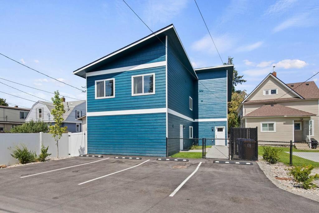 Apartment Brand New 3bd 2 5bth Triplex Unit Near Downtown *