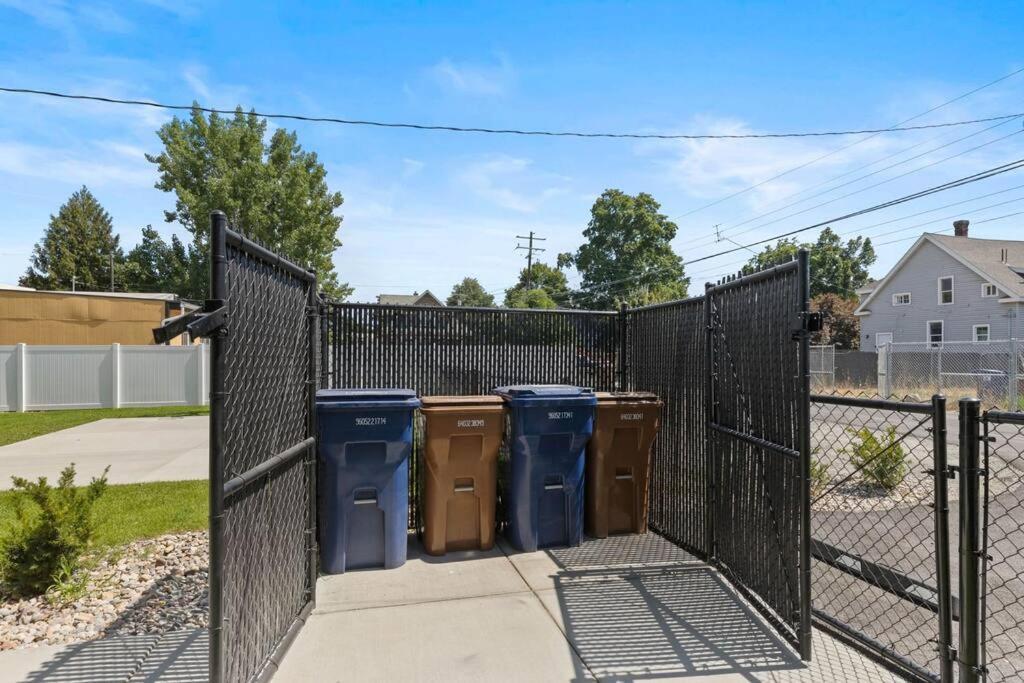 Apartment Brand New 3bd 2 5bth Triplex Unit Near Downtown
